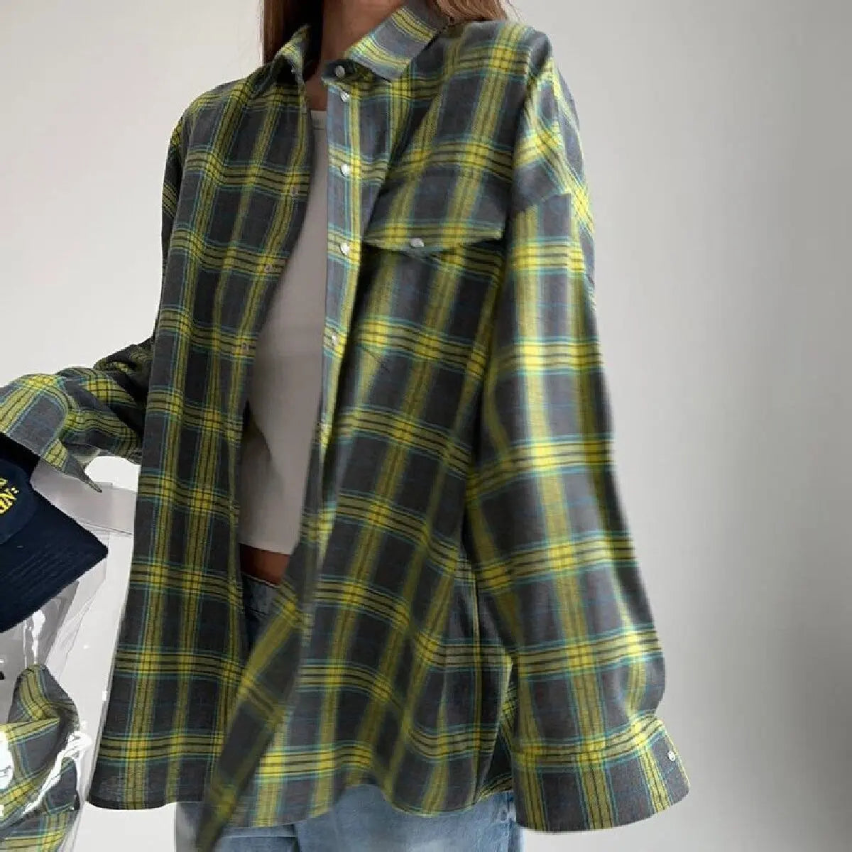 Women's Retro Long Sleeved Shirt Oversized Checkered Shirt Autumn Fashion Loose Collared Pocket Shirt
